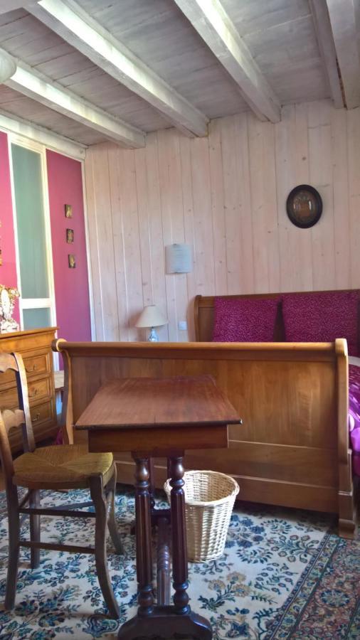 Chambre D Hote 1873 Frasne Zimmer foto